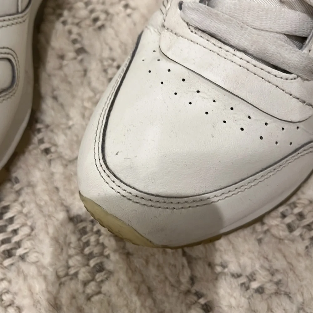 Reebok Women’s Classic White leather 8.5 sneakers - Picture 7 of 7